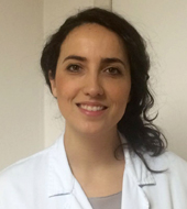 Dott.ssa Laura Sapigni è specializzata in Oftalmologia, fa parte dell'Unità di Fisiopatologia Corneale di Villa Igea